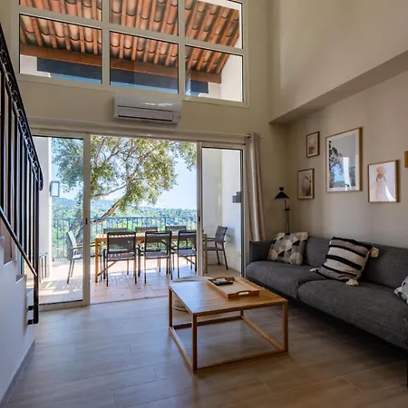 Apartamento Les Bastides Aux Restanques Du Golfe De St Tropez - Maeva - Bastide Duplex Climatisée Vue 5 Pièces 8 Personnes - Prestige - Super Mae-4833 *