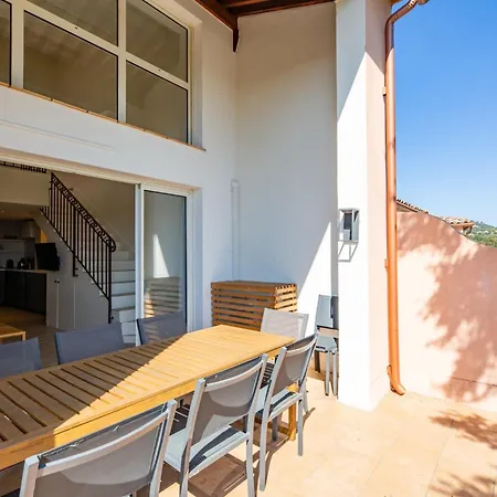 Les Bastides Aux Restanques Du Golfe De St Tropez - Maeva - Bastide Duplex Climatisee Vue 5 Pieces 8 Personnes - Prestige - Super Mae-4833 *